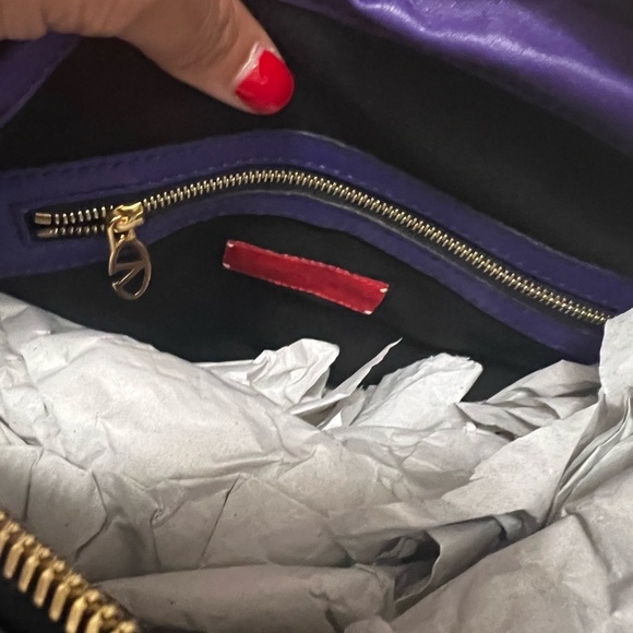 Brand new Valentino Garavani bag. NWT. This bag is in pristine condition. - Picture 7 of 9